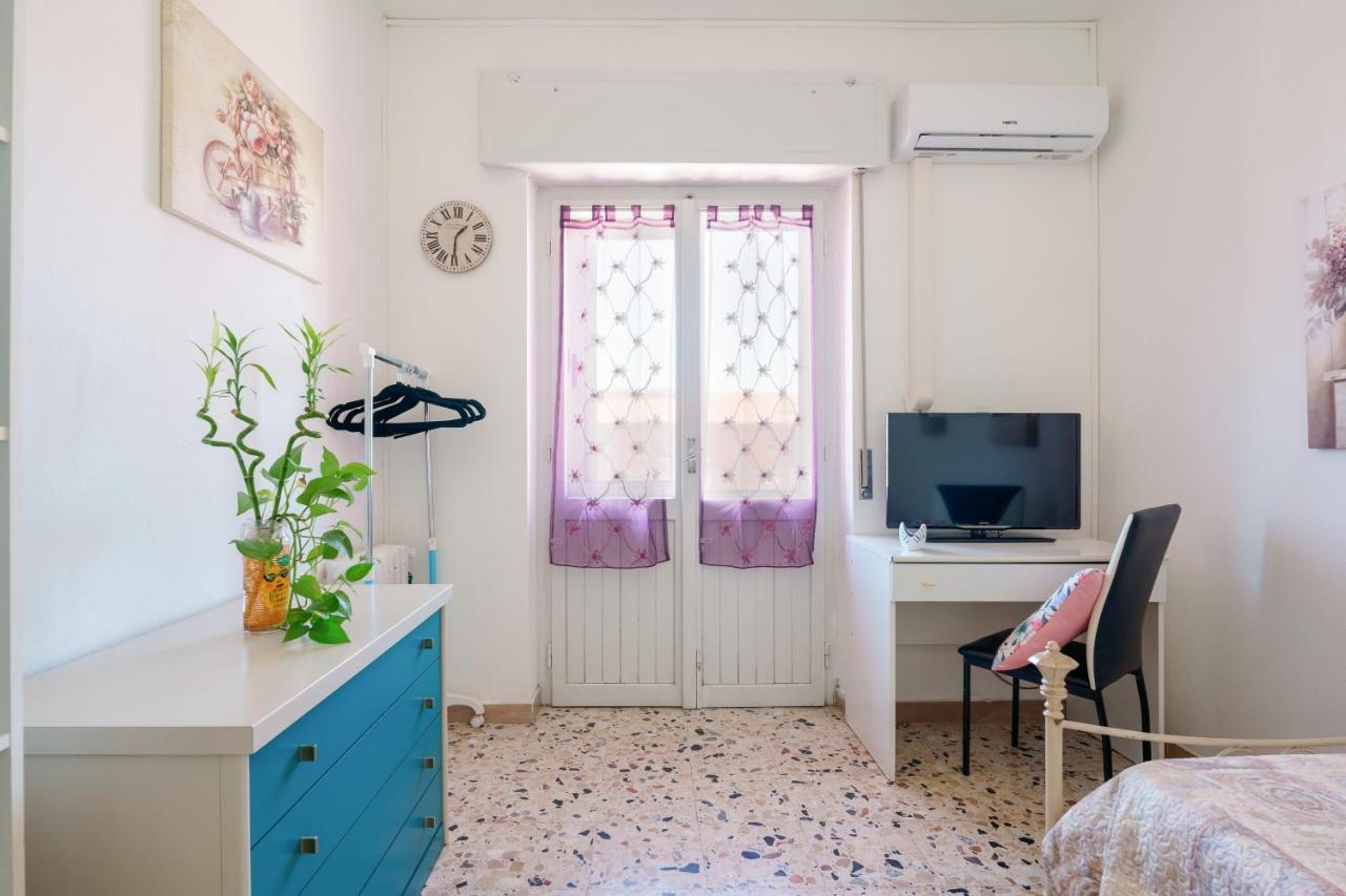 B&B Pothos - Eng Ita - Air Conditioning Wi-Fi Fridge Netflix Local Guide - Aria Condizionata, Frigo, Internet, Guida Locale 칼리아리 외부 사진