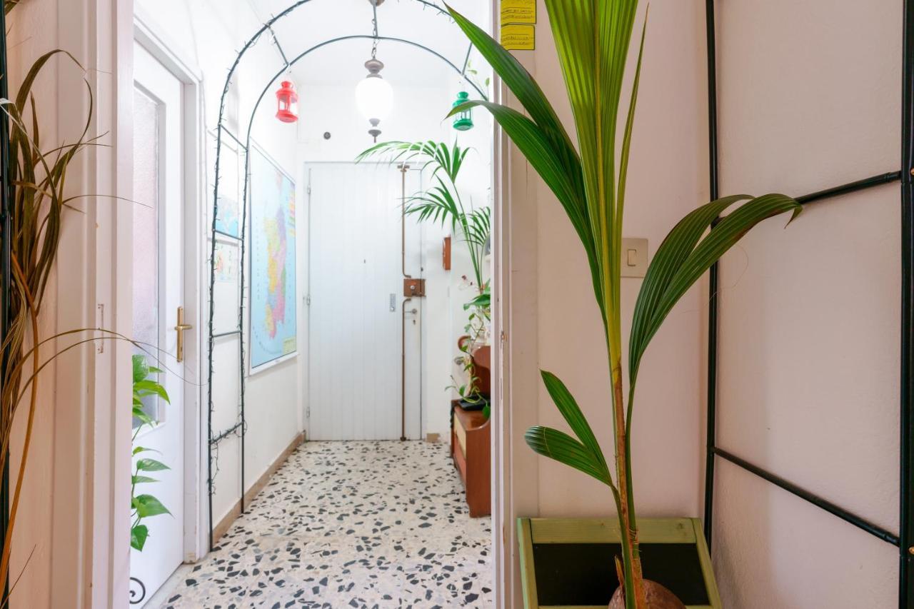 B&B Pothos - Eng Ita - Air Conditioning Wi-Fi Fridge Netflix Local Guide - Aria Condizionata, Frigo, Internet, Guida Locale 칼리아리 외부 사진