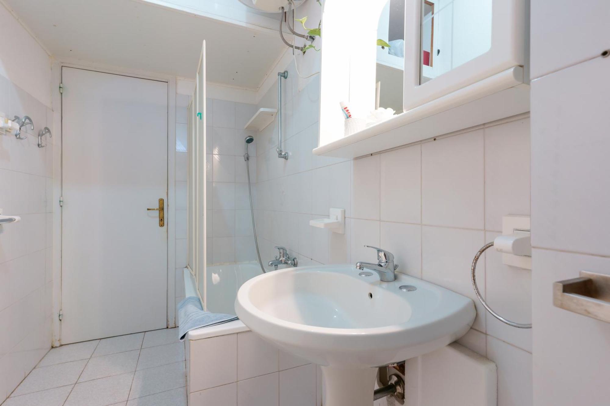 B&B Pothos - Eng Ita - Air Conditioning Wi-Fi Fridge Netflix Local Guide - Aria Condizionata, Frigo, Internet, Guida Locale 칼리아리 외부 사진